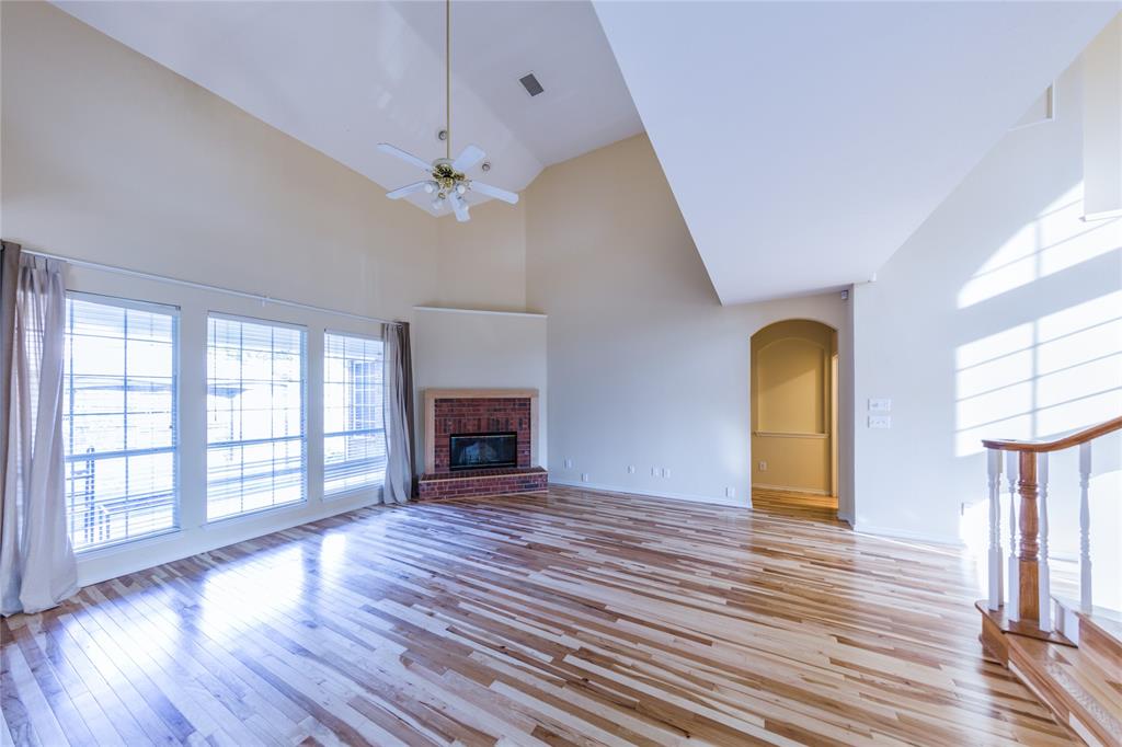 2988 Hillingdon Drive