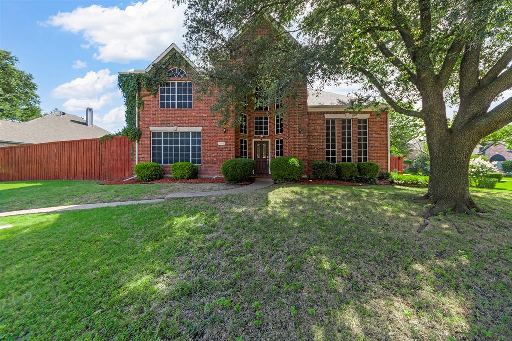 2988 Hillingdon Drive