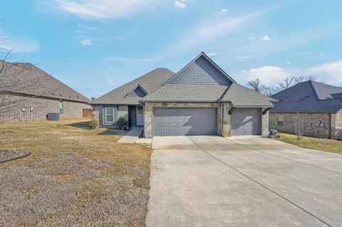 A home in Lake Kiowa