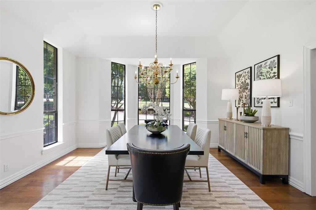 1349 Lakeview Drive