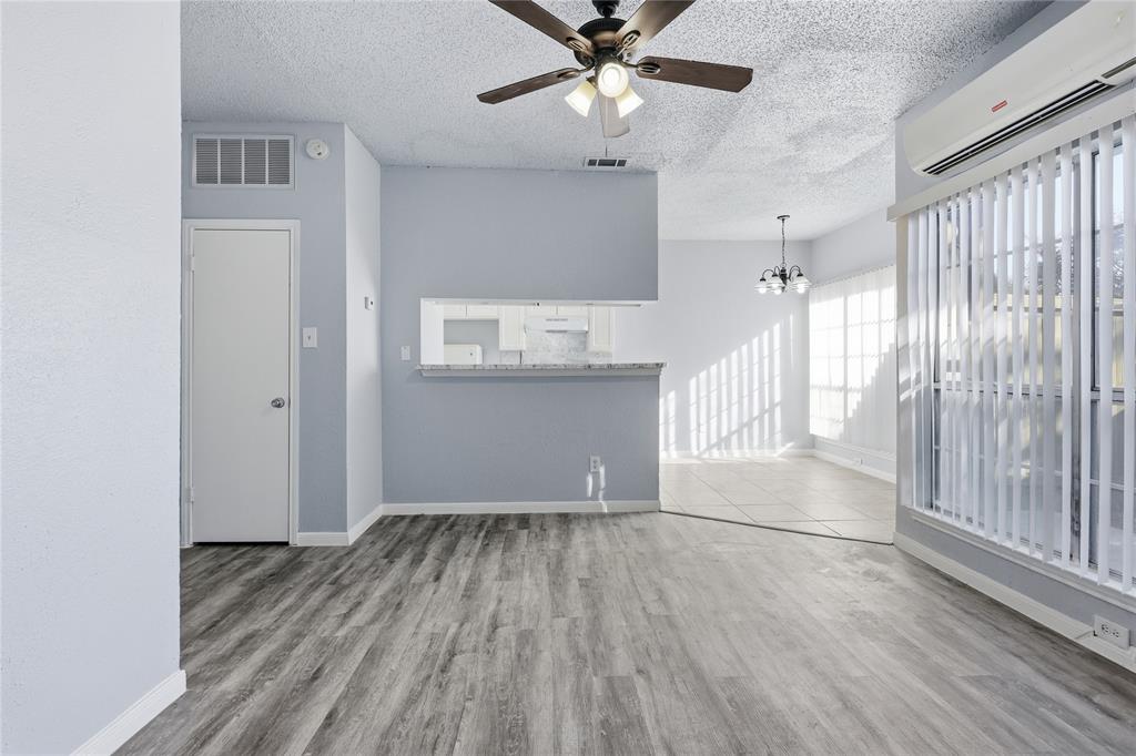 Oaks On The Ridge Condo - Residential