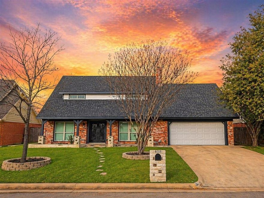NO HOA two-story home with a charming front porch and a flexible layout ideal for today’s living. Features include a brand-new roof, updated flooring with porcelain tile downstairs and luxury vinyl upstairs, plus recessed lighting throughout.

The garage has been converted into a finished bonus room with AC, lighting, and flooring—perfect for a home office, gym, or extra living space. Conveniently located near schools, shopping, and major highways. A great opportunity for buyers seeking space, updates, and freedom from HOA restrictions.