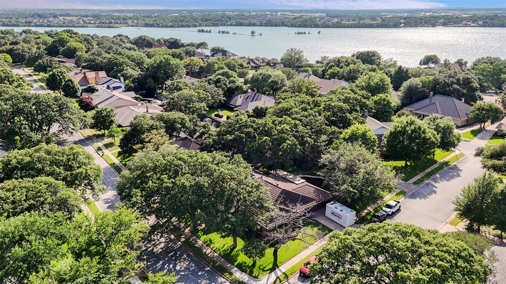 3600 Lake Pontchartrain Drive