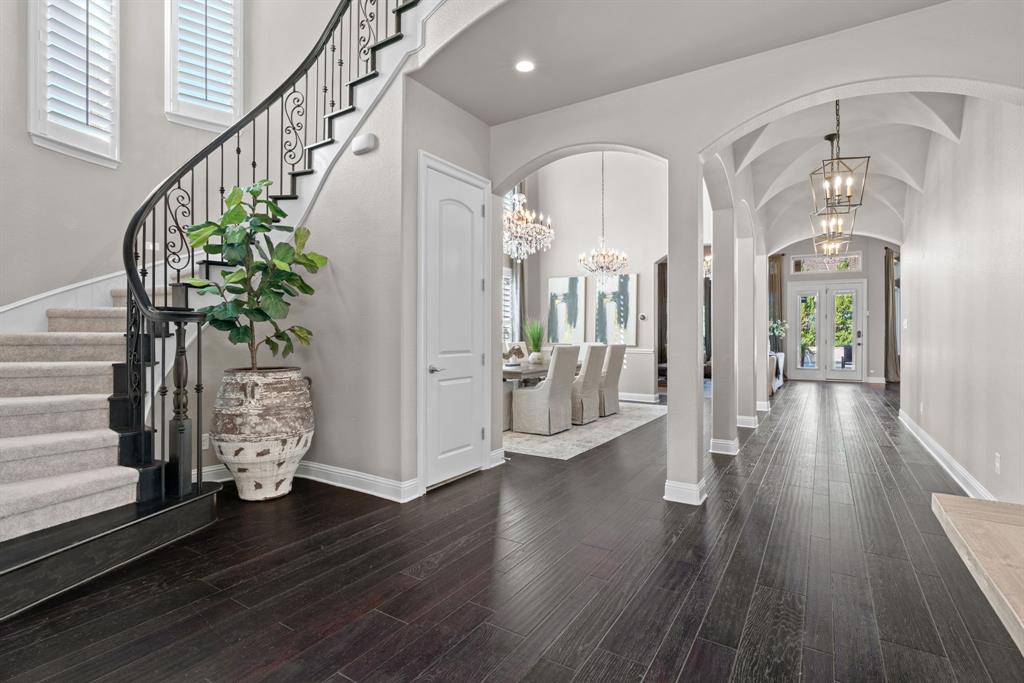 6701 Canyon Oak Court