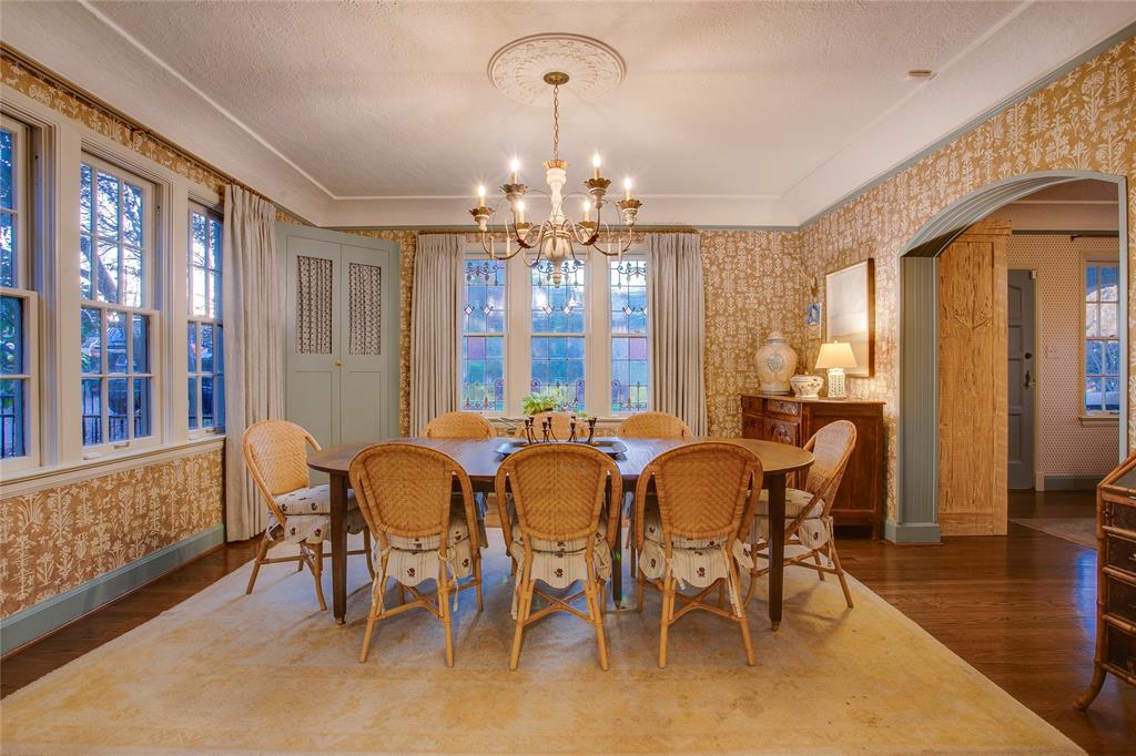 1022 N Montclair Avenue