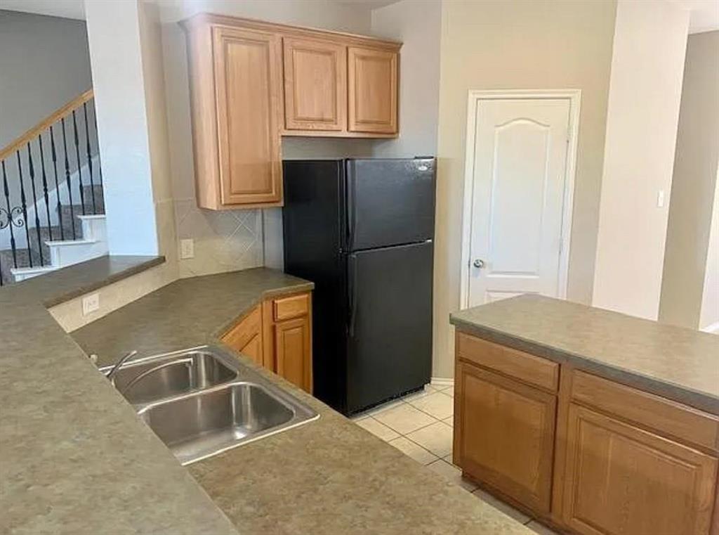 Trails Of Fossil Creek Ph I - Residential Lease