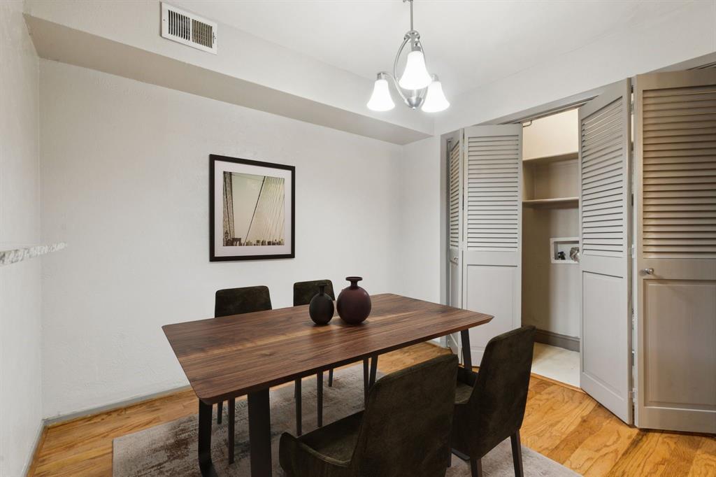 Preston Oaks Crossing Condos 01 & 02 - Residential