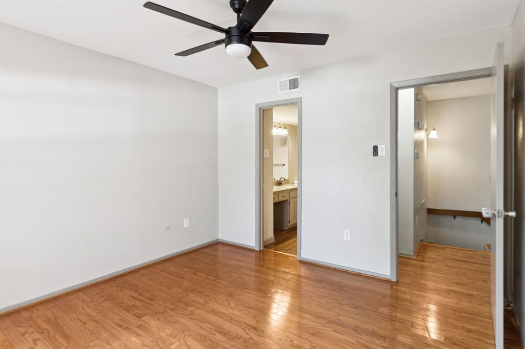 Preston Oaks Crossing Condos 01 & 02 - Residential