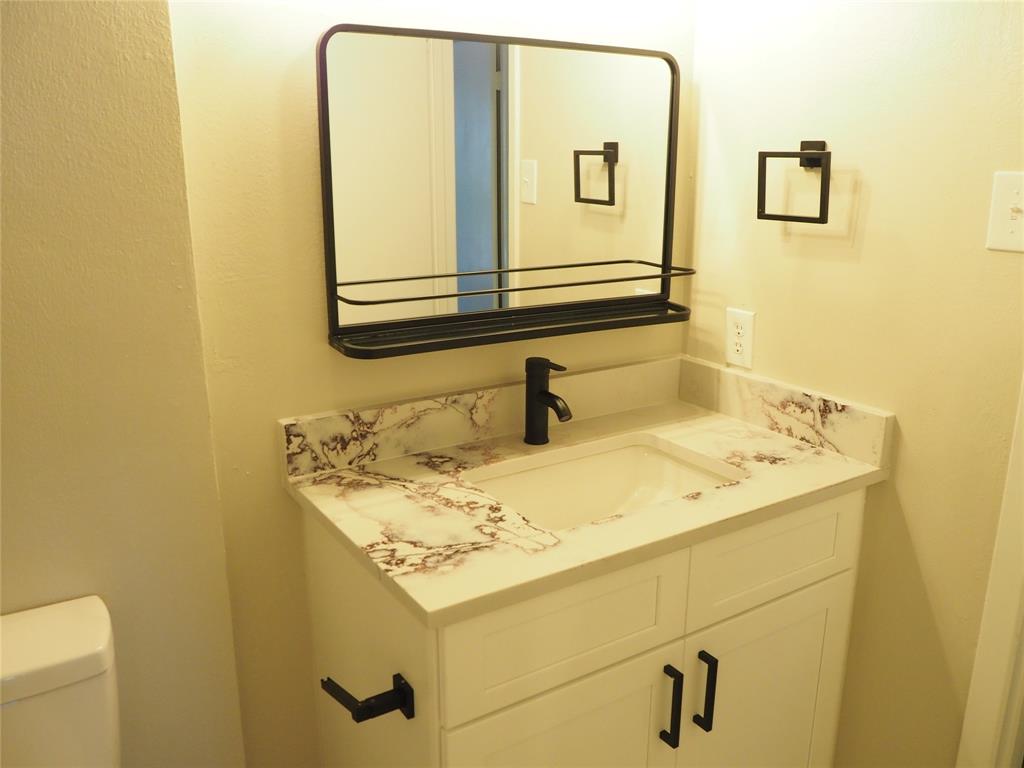 NORTHGALE VILLAGE CONDOMINIUMS - Residential Lease