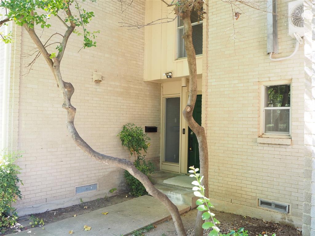 NORTHGALE VILLAGE CONDOMINIUMS - Residential Lease