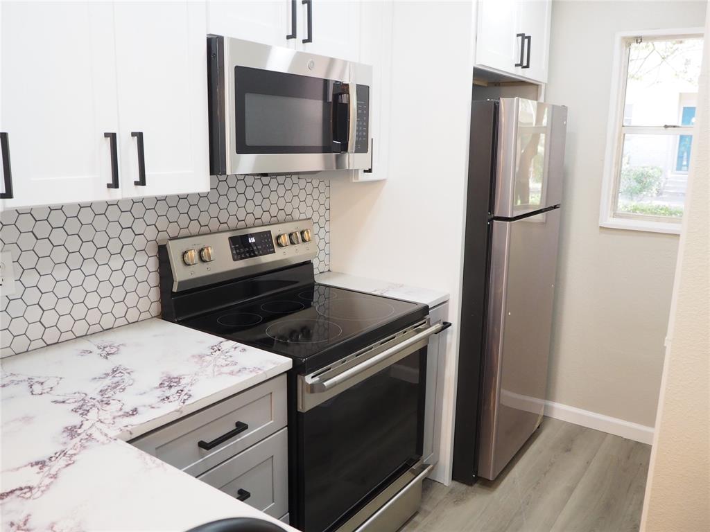 NORTHGALE VILLAGE CONDOMINIUMS - Residential Lease