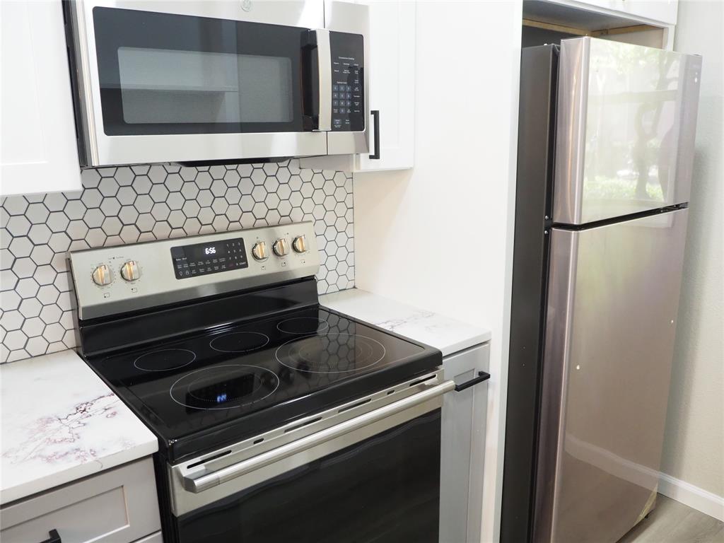 NORTHGALE VILLAGE CONDOMINIUMS - Residential Lease