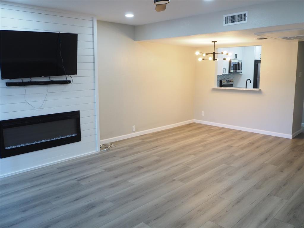 NORTHGALE VILLAGE CONDOMINIUMS - Residential Lease