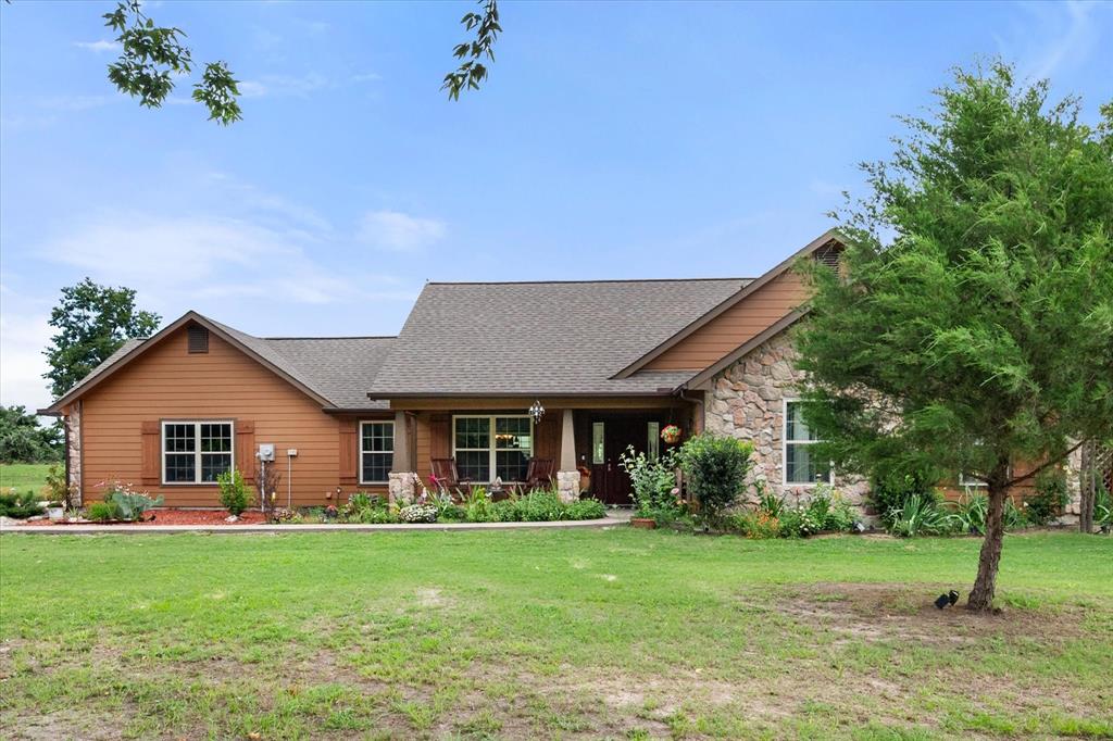 123 Clubhouse Drive
