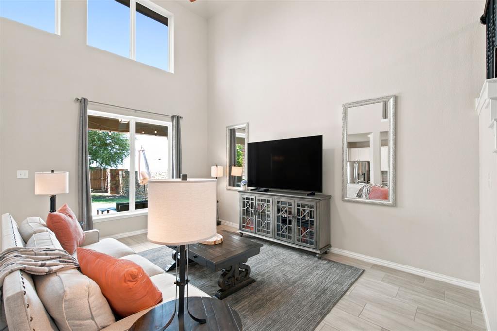 1605 Tanglewood Trail