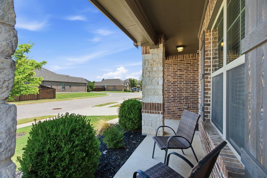 1605 Tanglewood Trail