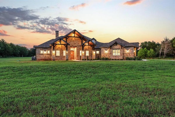 231 GEIS DR, POTTSBORO, TX 75076 - Image 6c7ea67bb1164d31043bd0316afb7d6f/1174236809