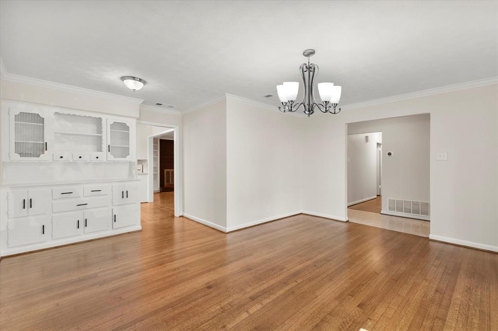 1137 Tosch Lane