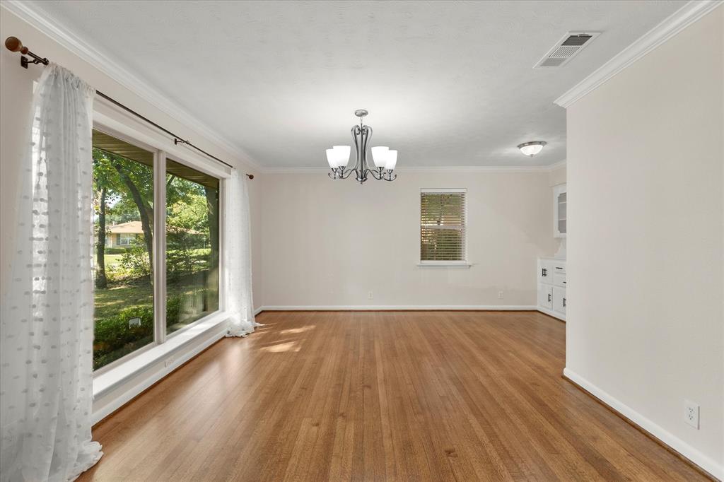 1137 Tosch Lane