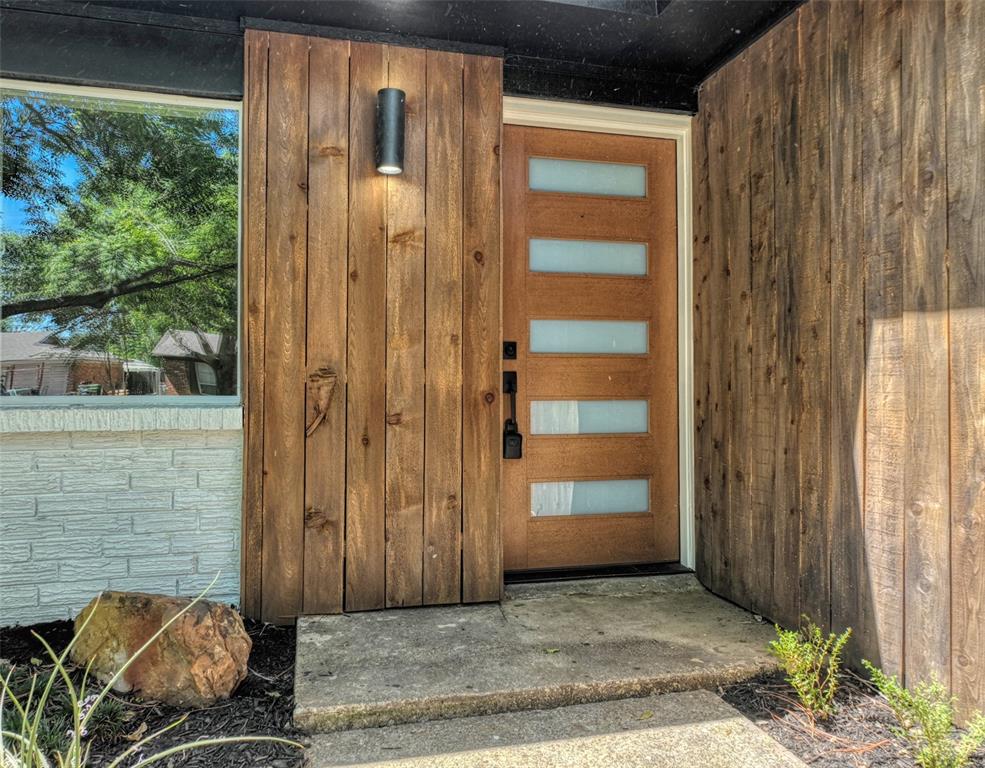 729 Oakwood Avenue
