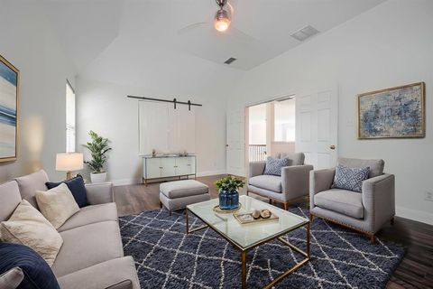 Photo of 812 Brookwater Drive, McKinney, TX 75071 (MLS # 21101572) Photo of 812 Brookwater Drive, McKinney, TX 75071 (MLS # 21101572)