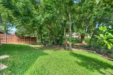 Tiny photo for 812 Brookwater Drive, McKinney, TX 75071 (MLS # 21101572)