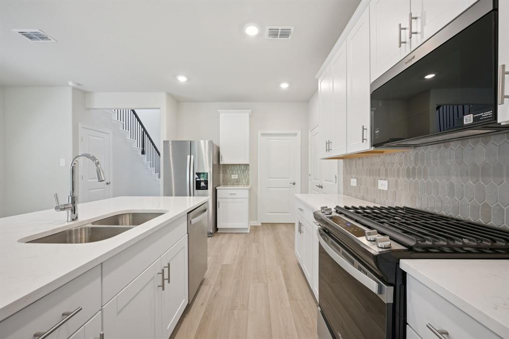 608 Clover Creek Drive