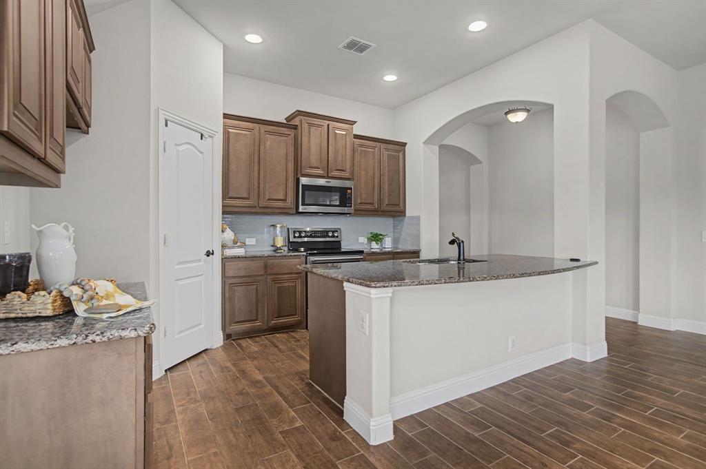 Live Oak Crk - Residential