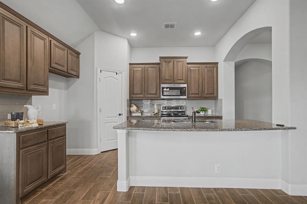 Live Oak Crk - Residential