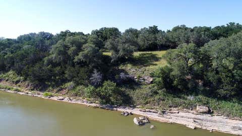 Photo of 15 Waterwood Loop, Mineral Wells, TX 76067 (MLS # 21314901)