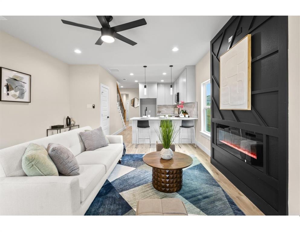 13723 & 13725 Biggs Street