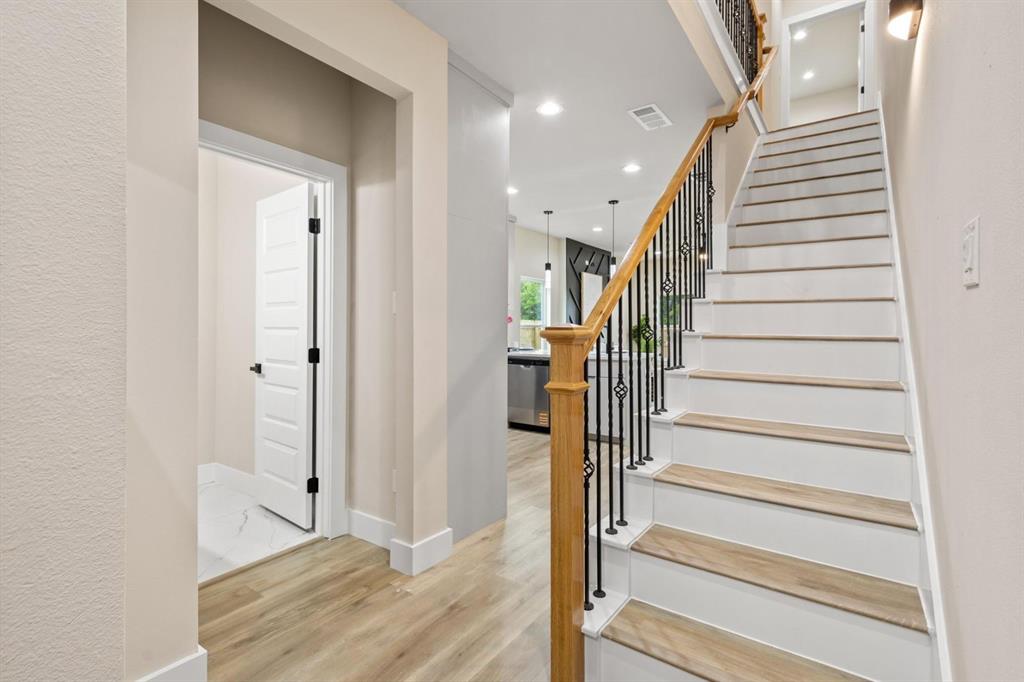 13723 & 13725 Biggs Street