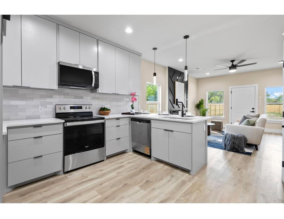 13723 & 13725 Biggs Street