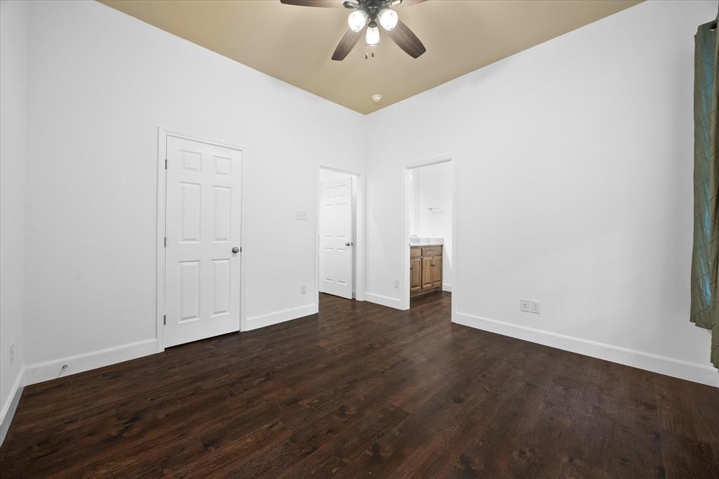 Fox Point Circle Sec 4 - Residential