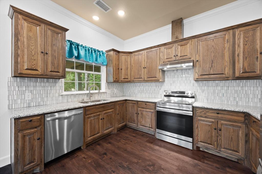 Fox Point Circle Sec 4 - Residential