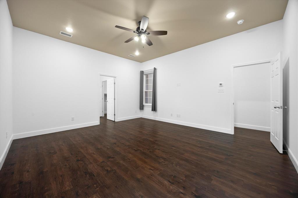 Fox Point Circle Sec 4 - Residential
