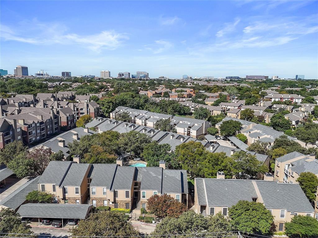 Preston On Creek Condos - Residential