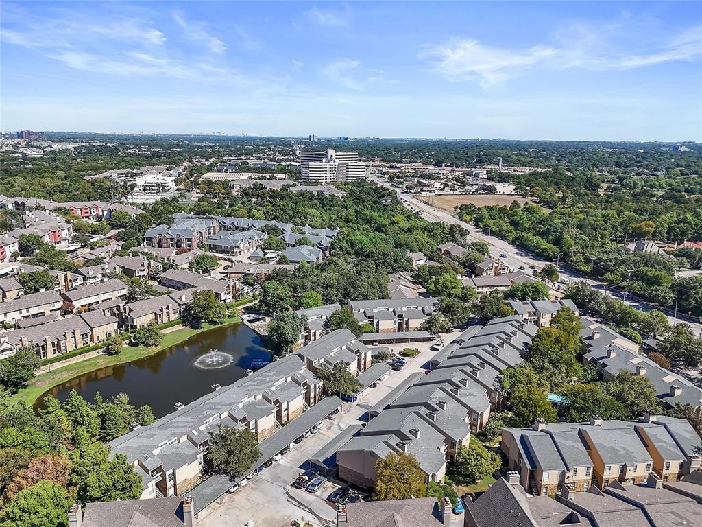 Preston On Creek Condos - Residential