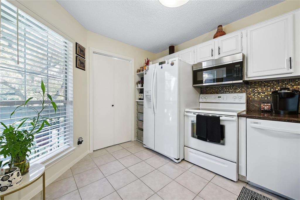 Preston On Creek Condos - Residential