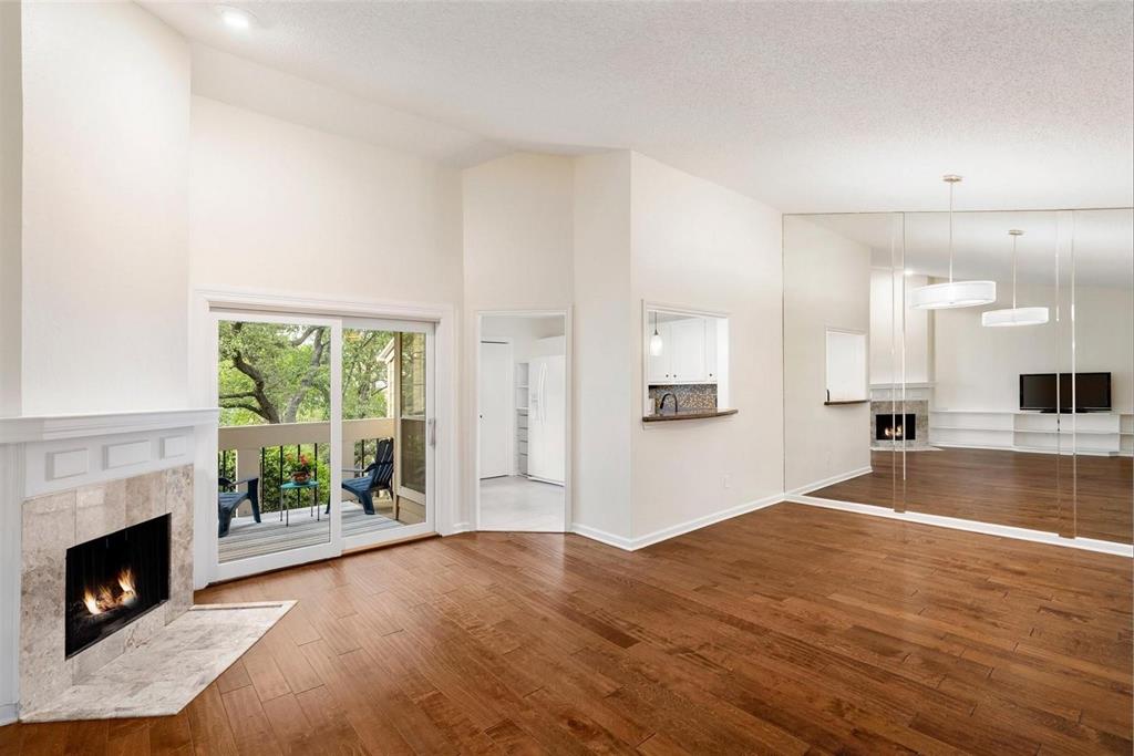 14277 PRESTON Road 421