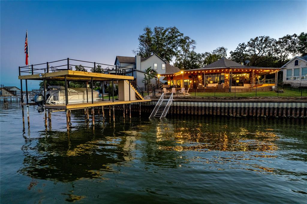 504 Sampan Drive