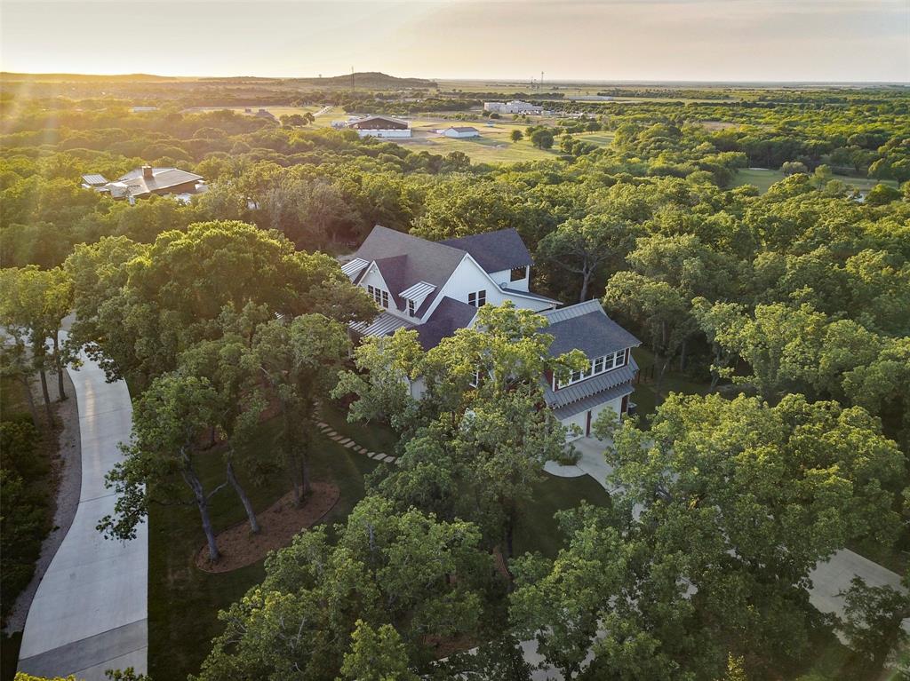 901 Thornridge Circle