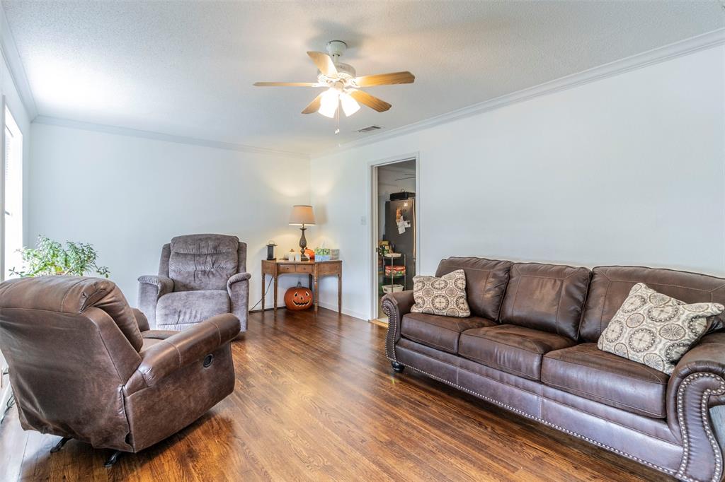 1205 Marshalldale Drive