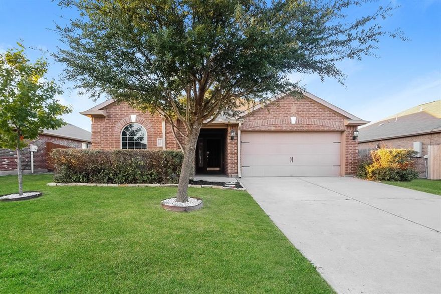 Adorable home ready for move in! This home offer 4 bedroom and 2 bathrooms located in beautiful place. In addition, this home features  Carpet, Ceramic Tile, Laminate. Home has 2 attached car garage space. The modern kitchen is equipped with modern appliances and offers updated cabinets with plenty of storage space. The private, fenced in backyard, is perfect for pets or for enjoying gorgeous days outdoors. Home has neutral paint throughout. This home won't last long. Apply today!