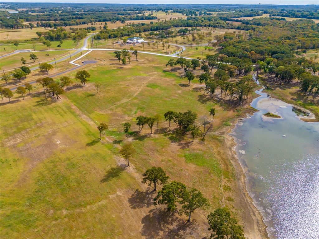 237 Lakeshore Terrace