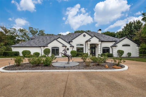 Photo of 5001 Forest Hill Circle, Flower Mound, TX 75028 (MLS # 21420081)