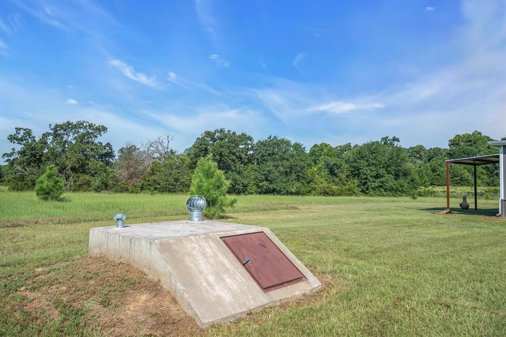 M NEAL - Residential Lease