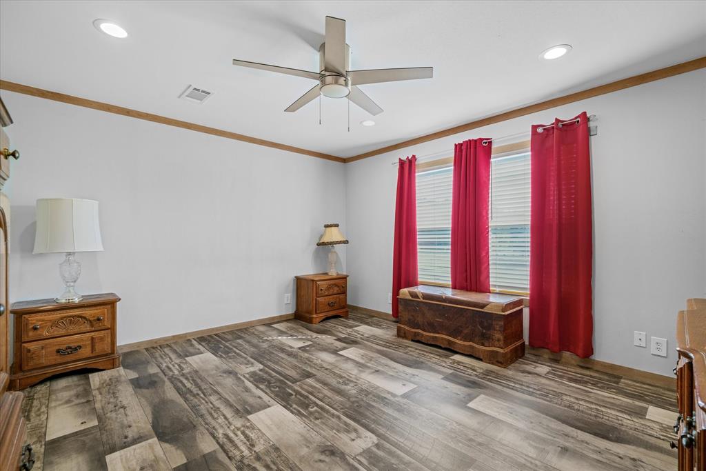 M NEAL - Residential Lease