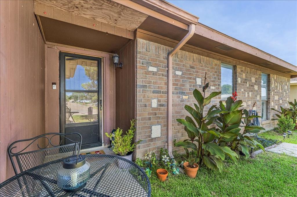 3423 Hickory Hill Drive