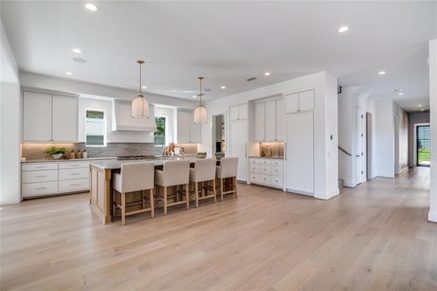 Tiny photo for 9233 E Lake Highlands Drive, Dallas, TX 75218 (MLS # 21166627)